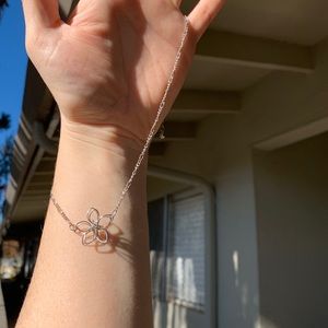 Elegant Flower (Woven) Necklace